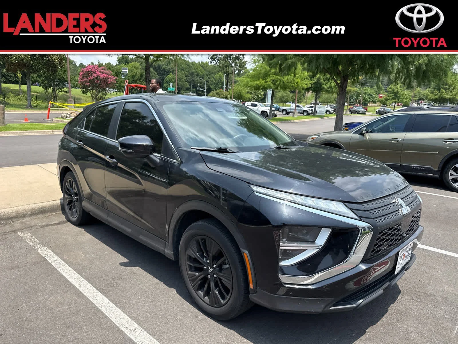 2022 Mitsubishi Eclipse Cross LE 2WD's photo