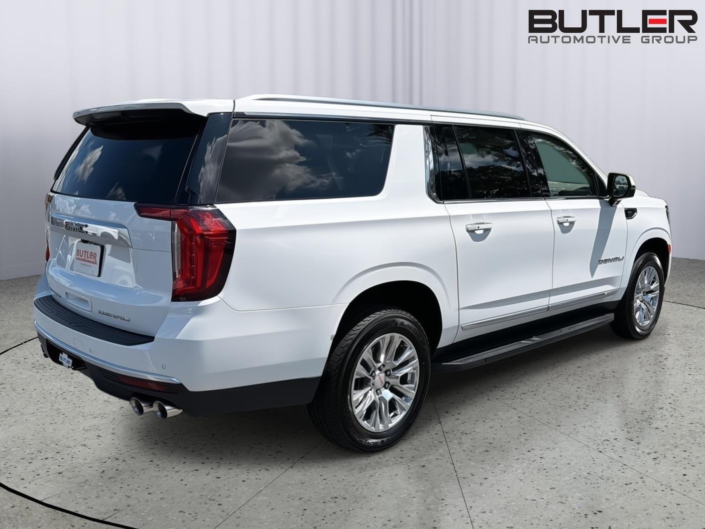 Used 2024 Summit White GMC Denali image 6