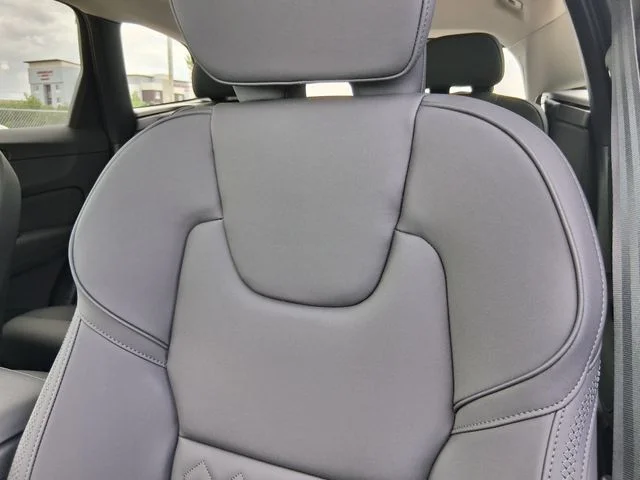 New 2026 Crystal White Volvo Plus image 18