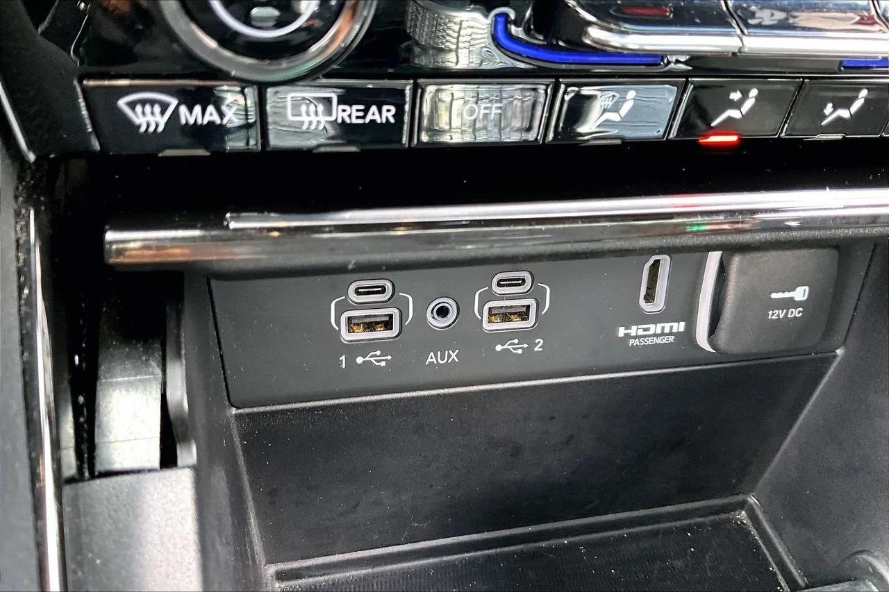 Used 2023 White Jeep Trailhawk 4xe image 17