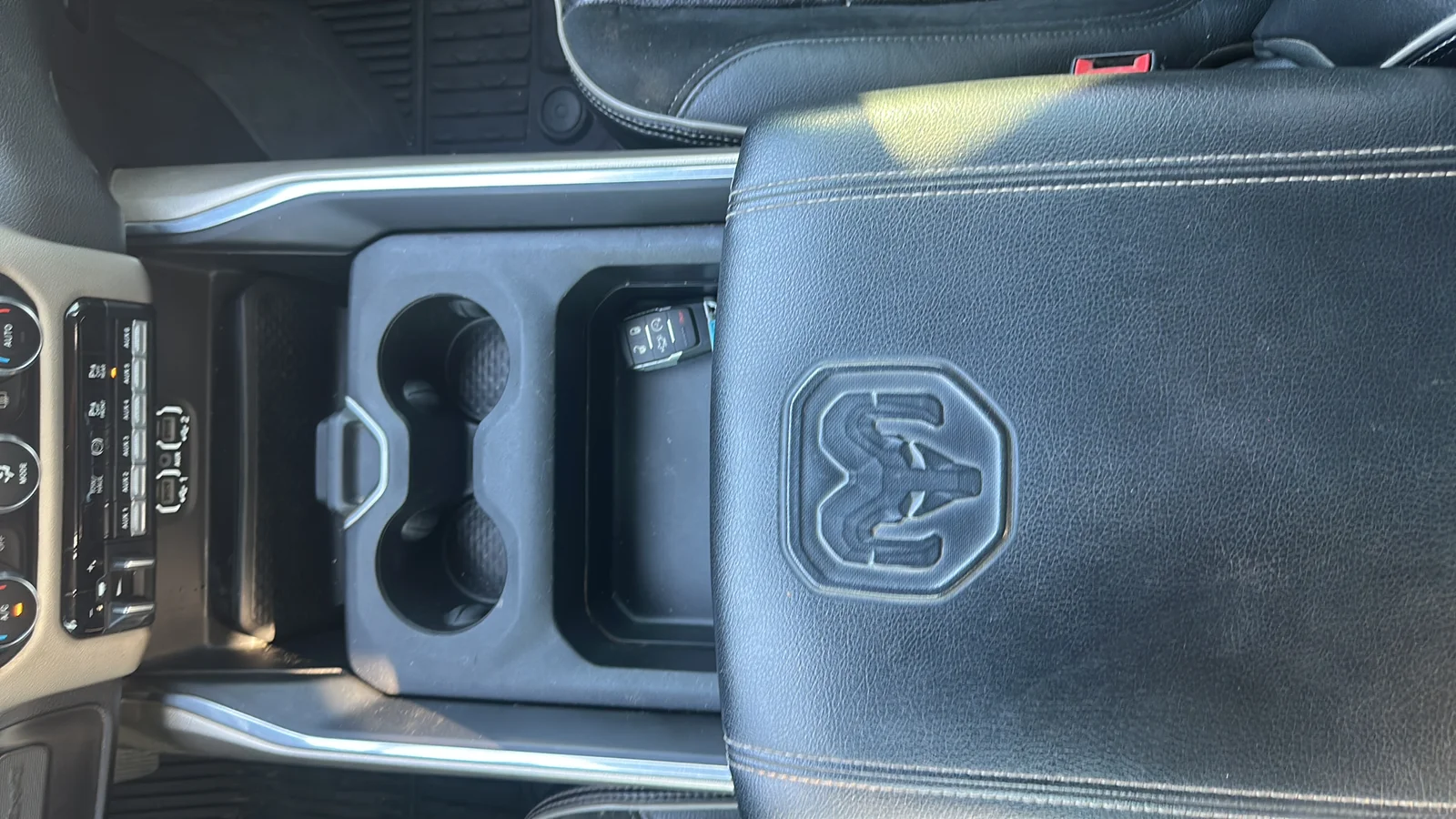 Used 2021 Silver Ram Laramie image 13