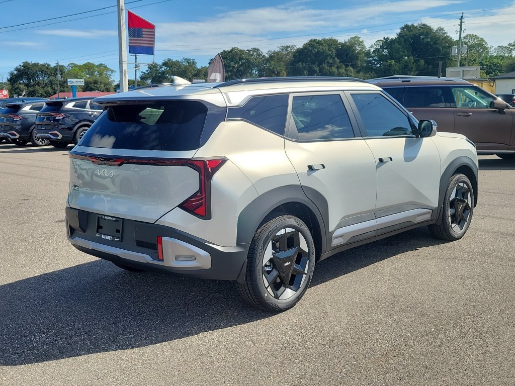New 2027 Ivory Silver Kia EX image 6