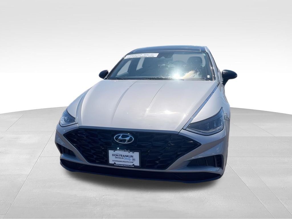 Used 2023 Silver Hyundai SEL Plus image 3