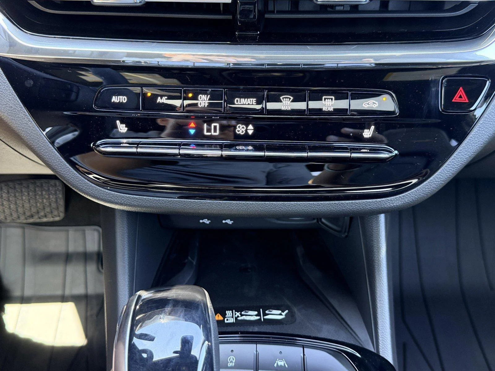 New 2026 Moonstone Gray Metallic Buick Avenir image 22