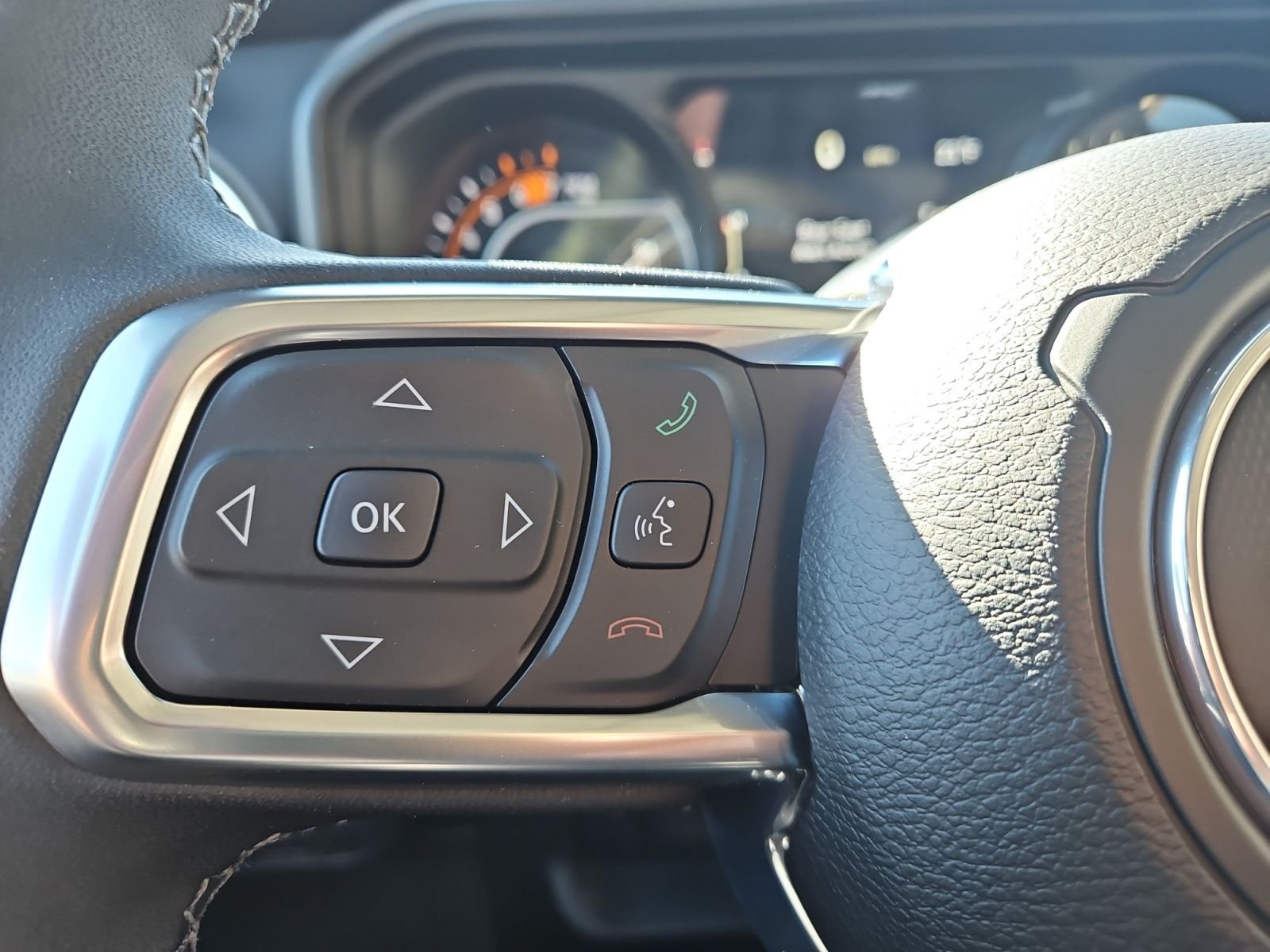 2025 Jeep Wrangler 4-Door Sahara - Photo 25