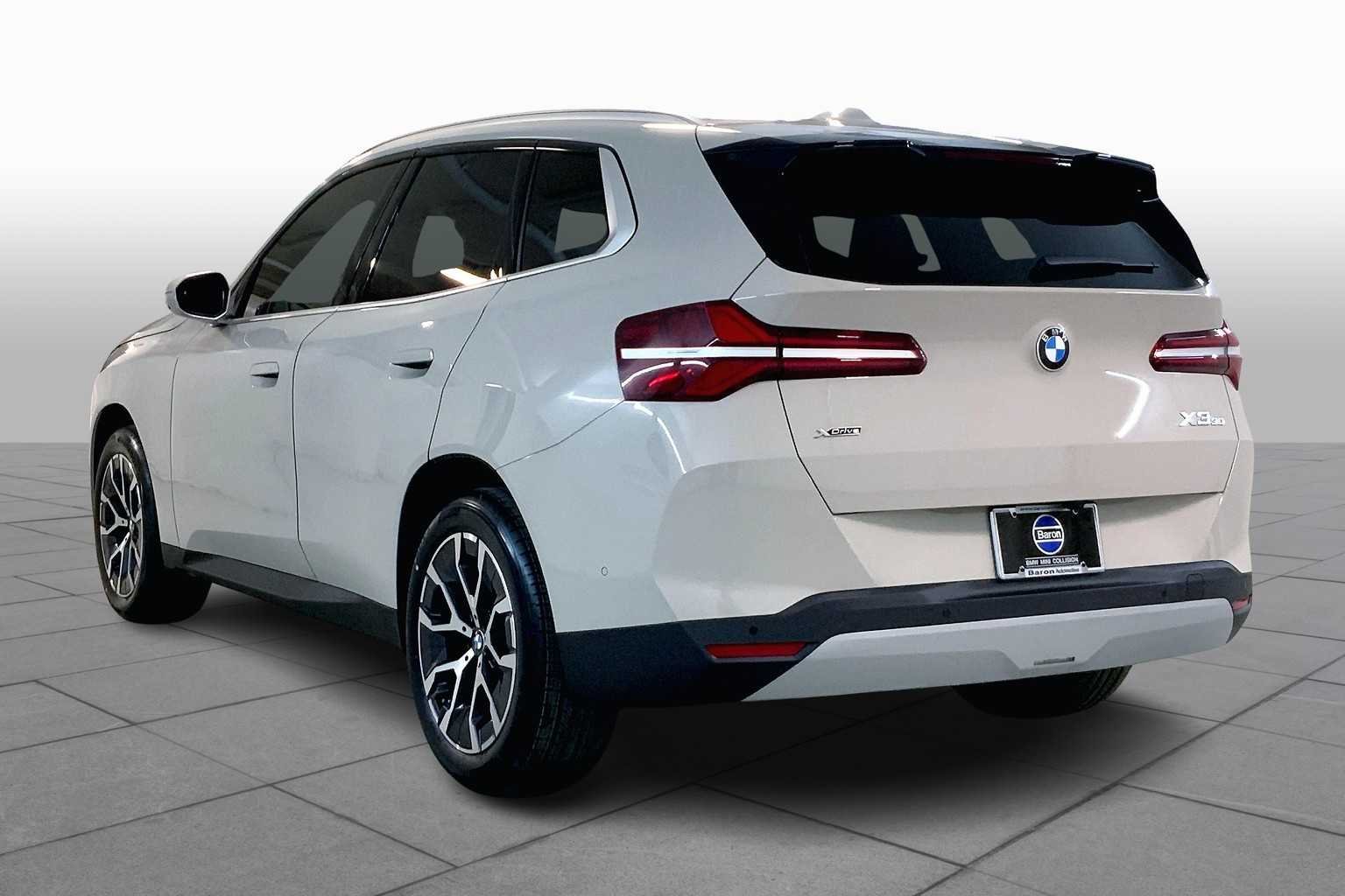 Used 2025 Dune Grey Metallic BMW 30 xDrive image 12