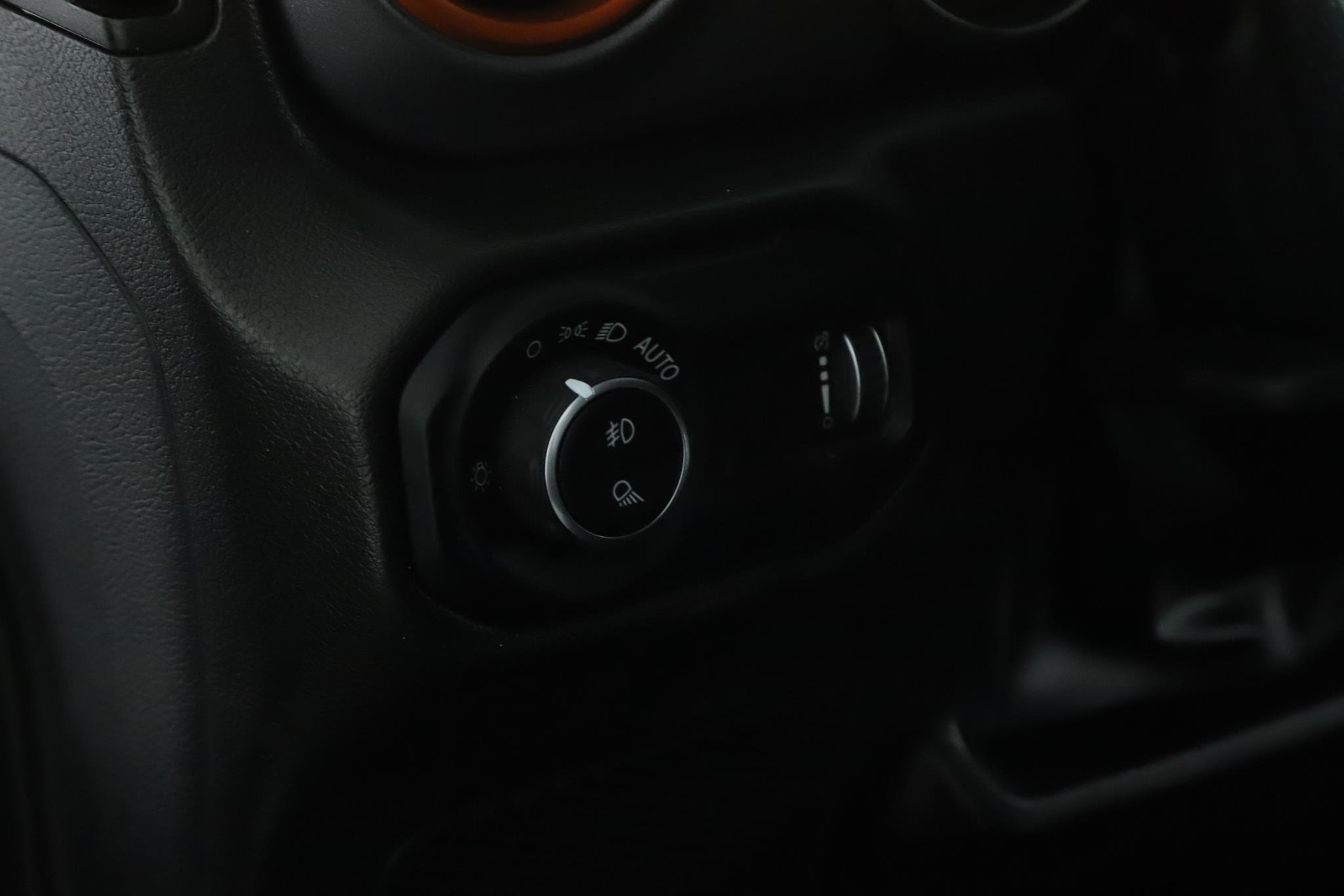 Used 2023 Black Clearcoat Jeep Mojave 4x4 image 7