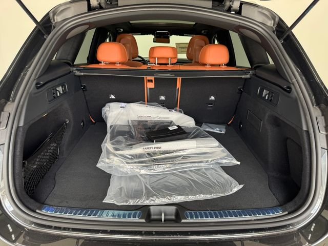 New 2026 Graphite Grey Metallic Mercedes-Benz GLC 300 image 8