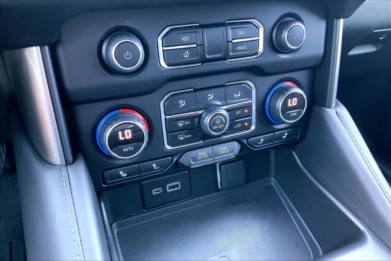 Used 2024 Summit White Chevrolet Z71 image 27