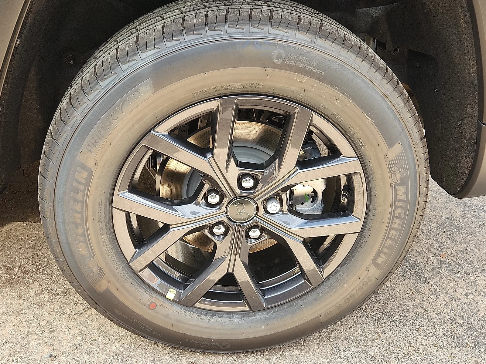 New 2027 Sting-Gray Clear-Coat Paint Jeep LAREDO ALTITUDE 4X4 image 6