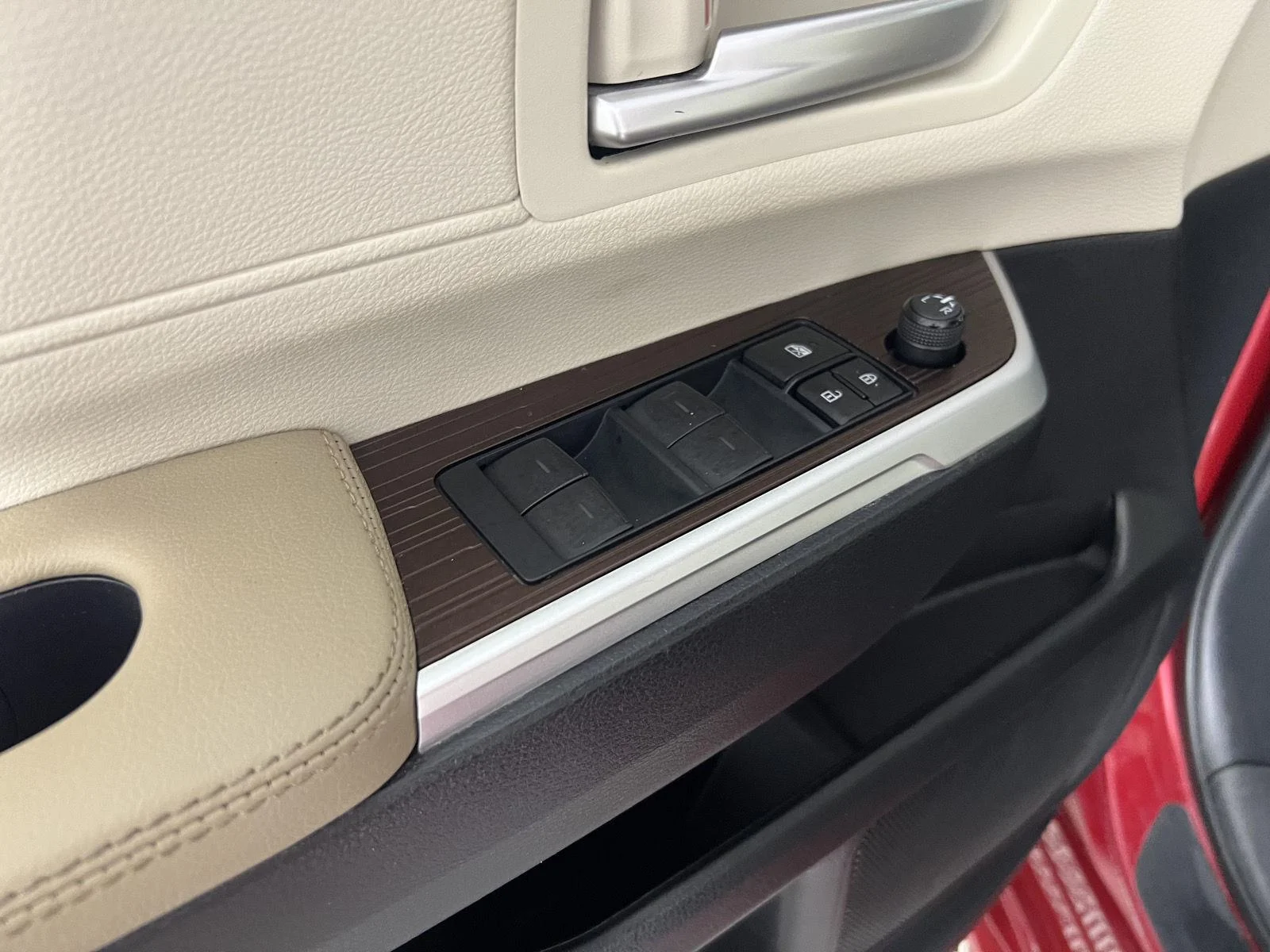 Used 2023 Ruby Flare Pearl Toyota XLE image 20