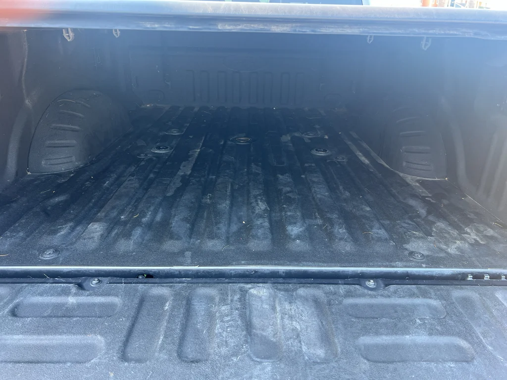 Used 2022 Carbonized Gray Metallic Ford LARIAT image 9