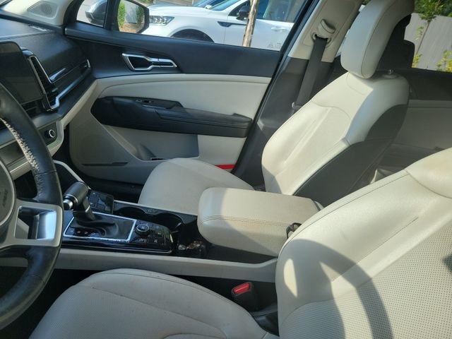 Used 2024 Ebony Black Kia EX image 9