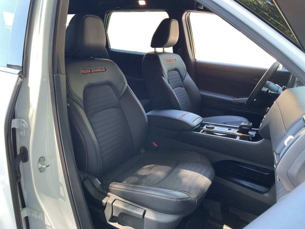 Used 2025 White Nissan Rock Creek image 29