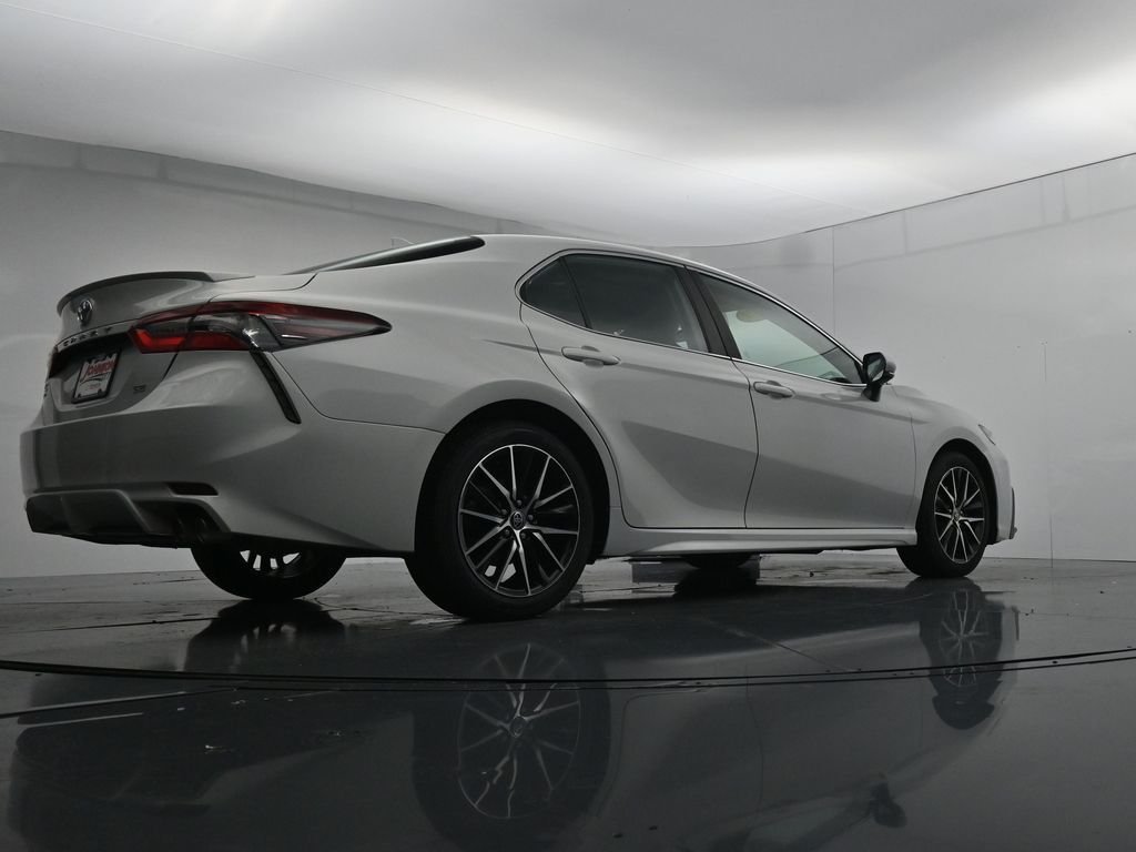 Used 2023 White Toyota SE image 37
