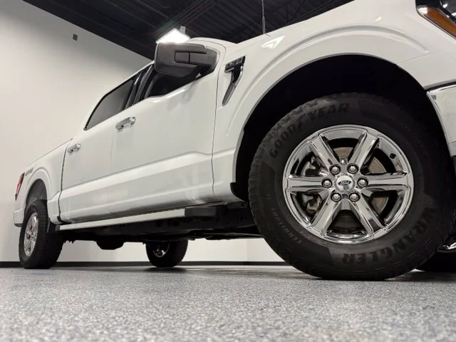 Used 2025 White Ford XLT image 2