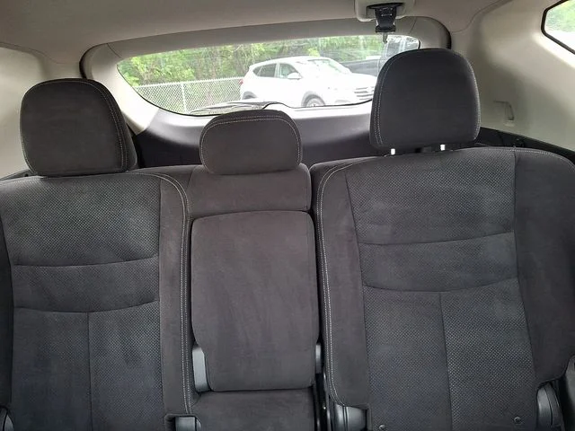 Used 2016 Brown Nissan S image 19