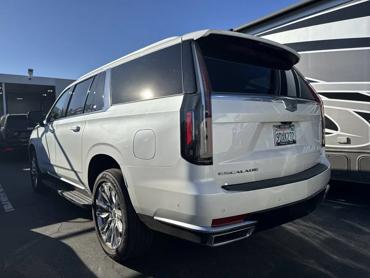 Used 2023 Crystal White Tricoat Cadillac 4WD Premium Luxury image 4