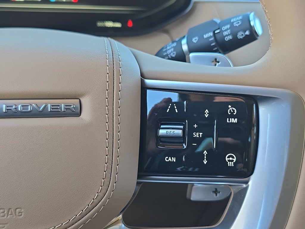 New 2027 Belgravia Green Land Rover SE LWB image 20
