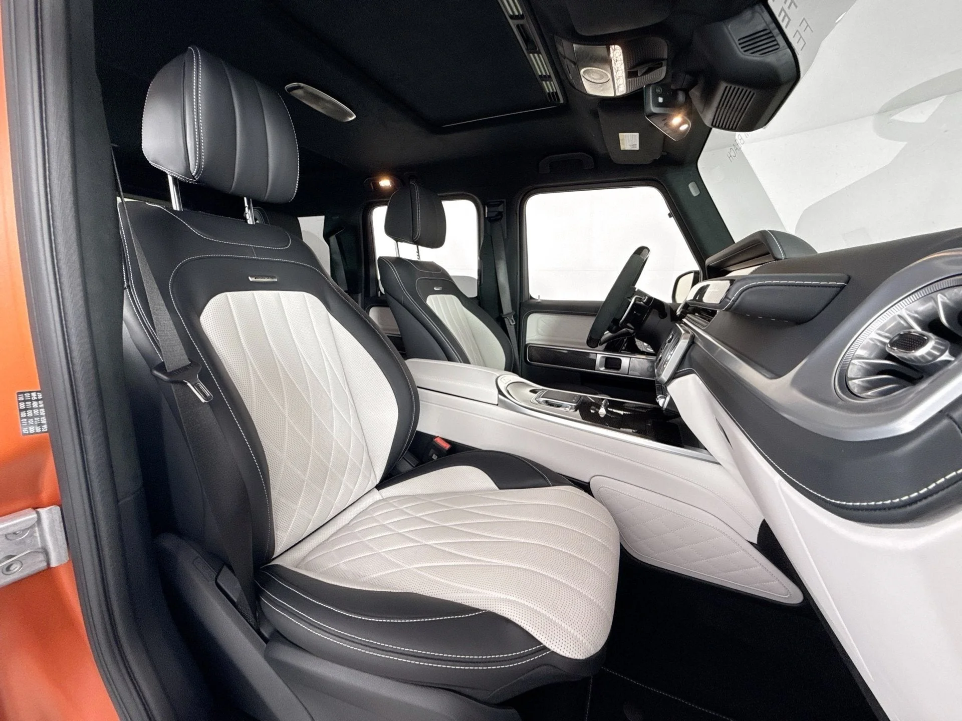 Used 2025 MANUFAKTUR Copper Orange Magno Mercedes-Benz G 63 AMG® image 23