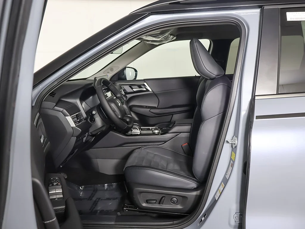 New 2026 Gray Mitsubishi TRAIL EDITION S-AWC image 31