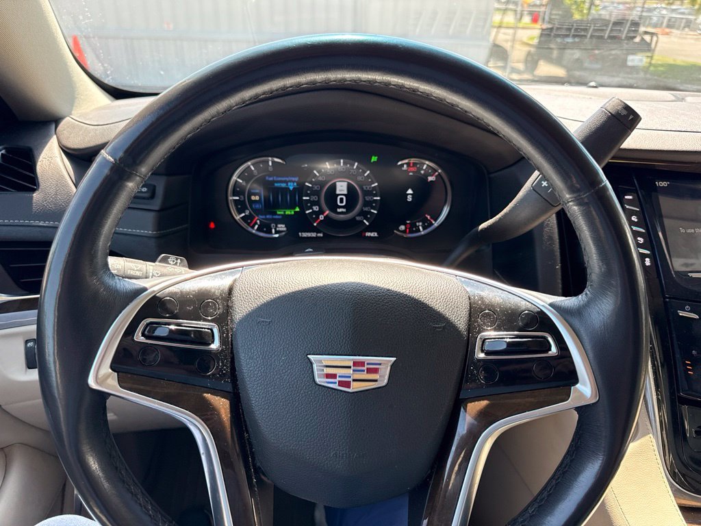 Used 2018 Crystal White Tricoat Cadillac Premium Luxury image 17