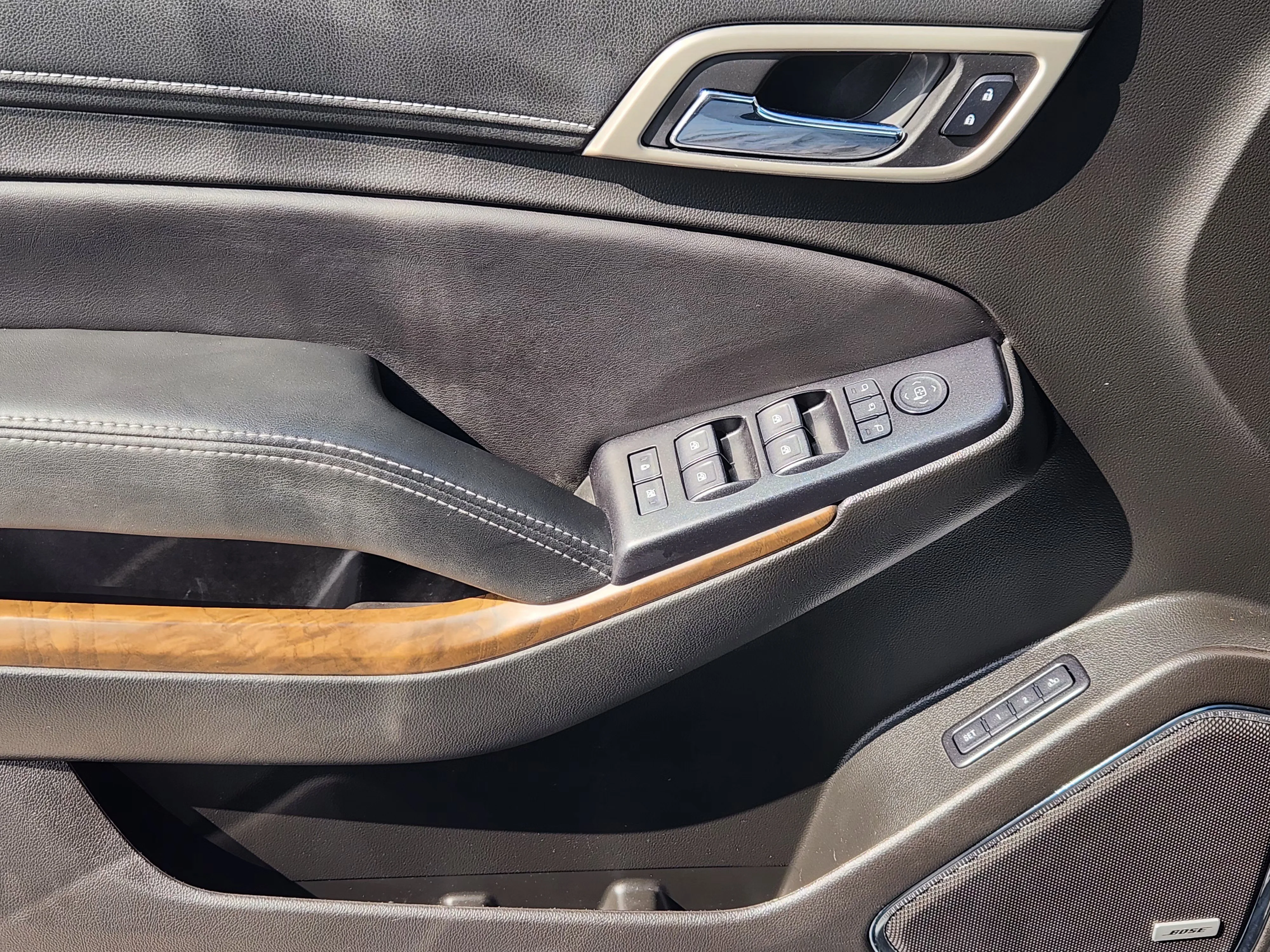 Used 2018 Quicksilver Metallic GMC Denali image 24