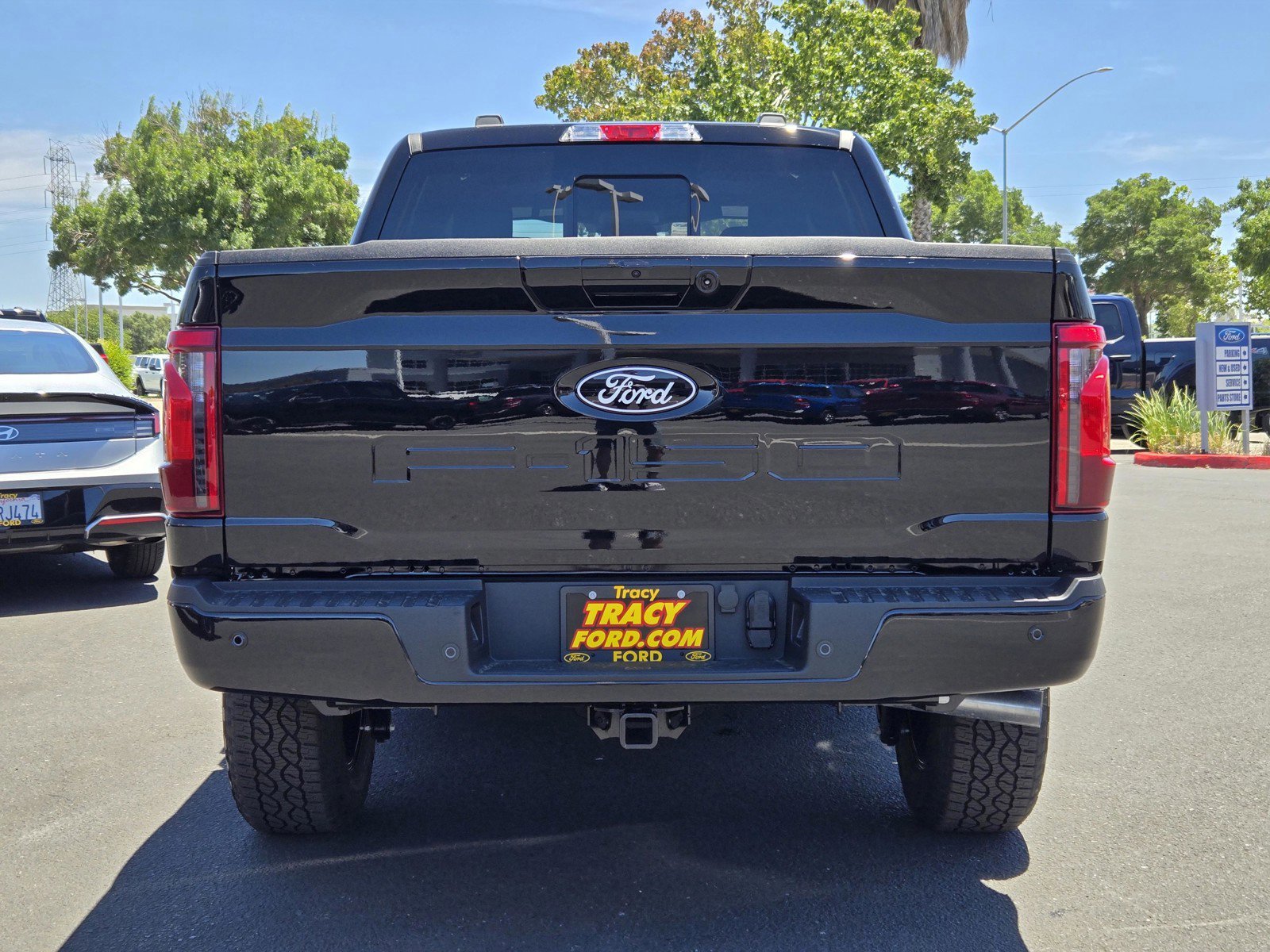 New 2026 Agate Black Metallic Ford XLT image 5