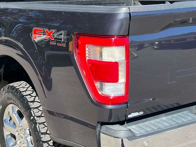Used 2021 Quartz Metallic Ford Lariat image 10