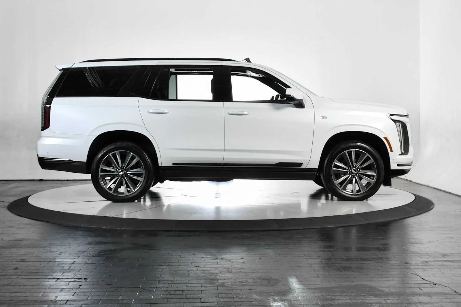 Used 2026 Vibrant White Tricoat Cadillac 4WD Sport image 7