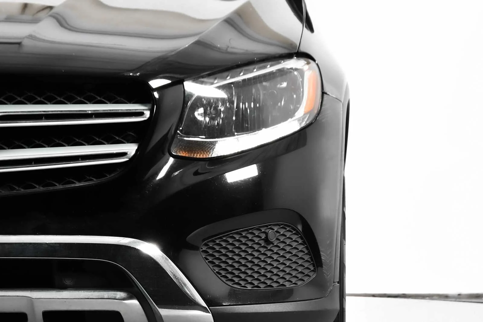 Used 2018 Black Mercedes-Benz GLC 300 image 10