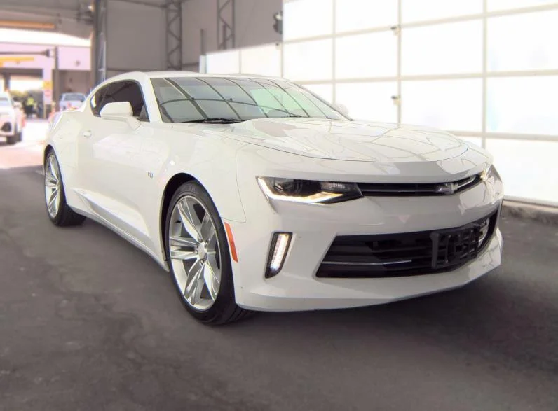 Used 2017 SUMMIT WHITE CHEVROLET 2LT image 2
