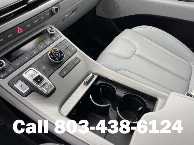 Used 2025 Black Hyundai SEL image 25