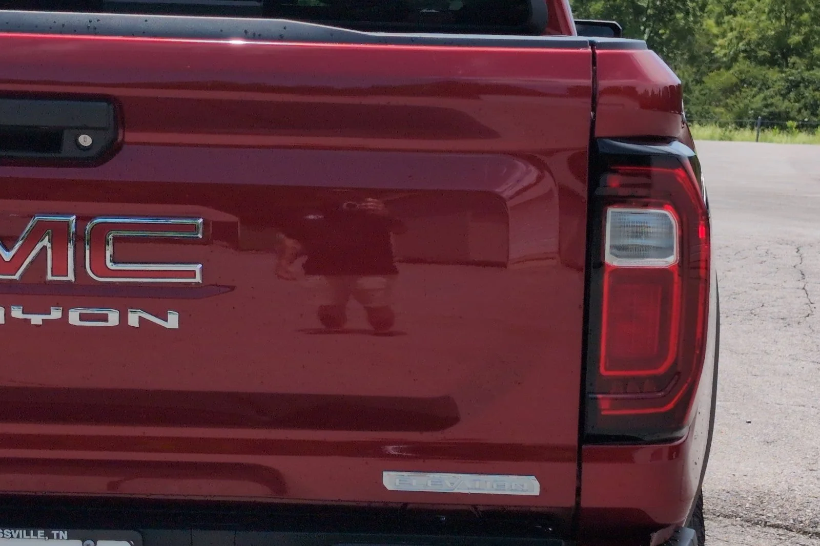 New 2026 Volcanic Red Tintcoat GMC Elevation image 27