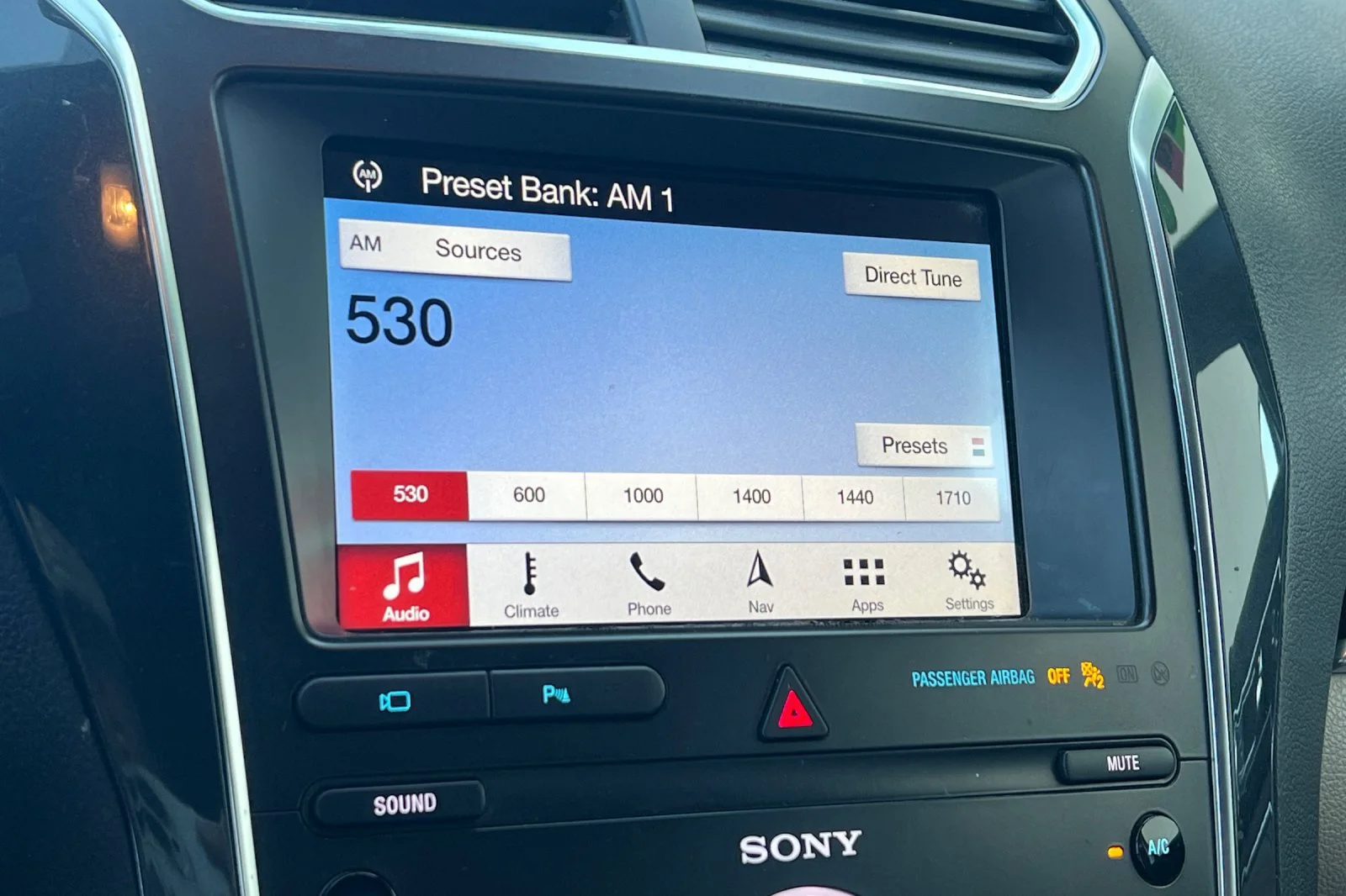 Used 2019 White Ford Limited image 19