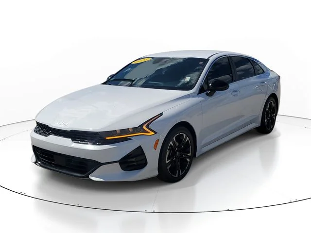 Certified Used 2023 White Kia GT-Line image 3