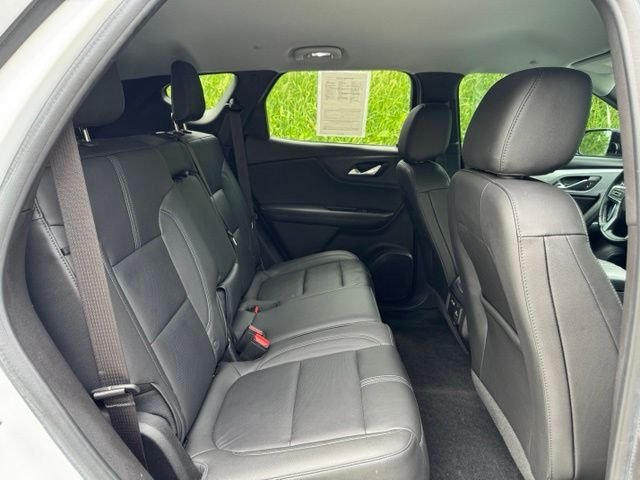 Used 2020 Summit White Chevrolet LT image 17