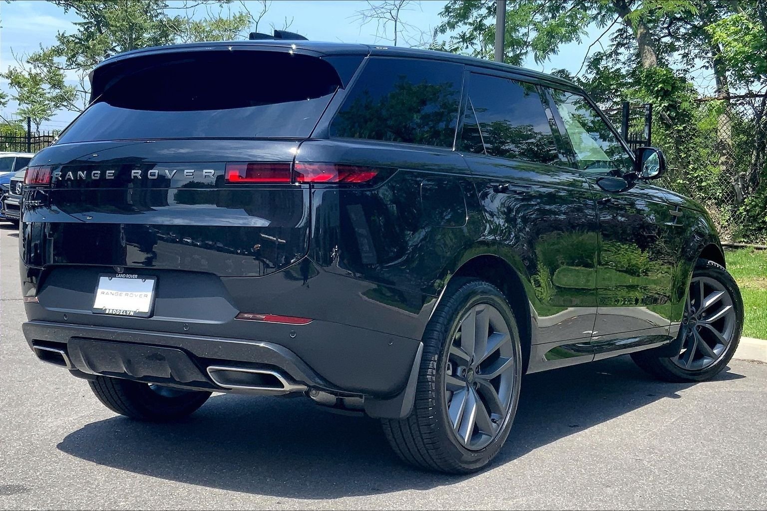 Certified Used 2026 Santorini Black Metallic Land Rover SE image 12