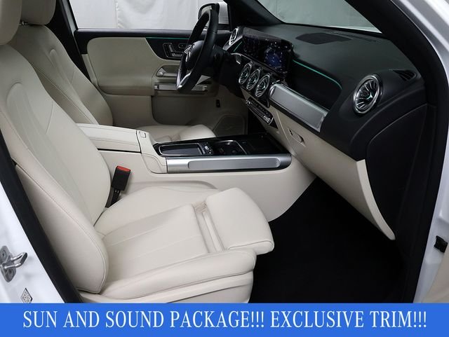 Used 2026 Polar White Mercedes-Benz GLB 250 image 33