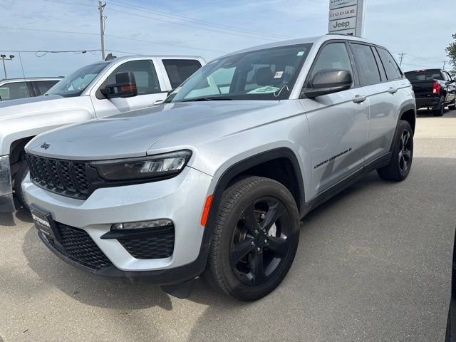 Certified Used 2023 Silver Jeep Limited image 2