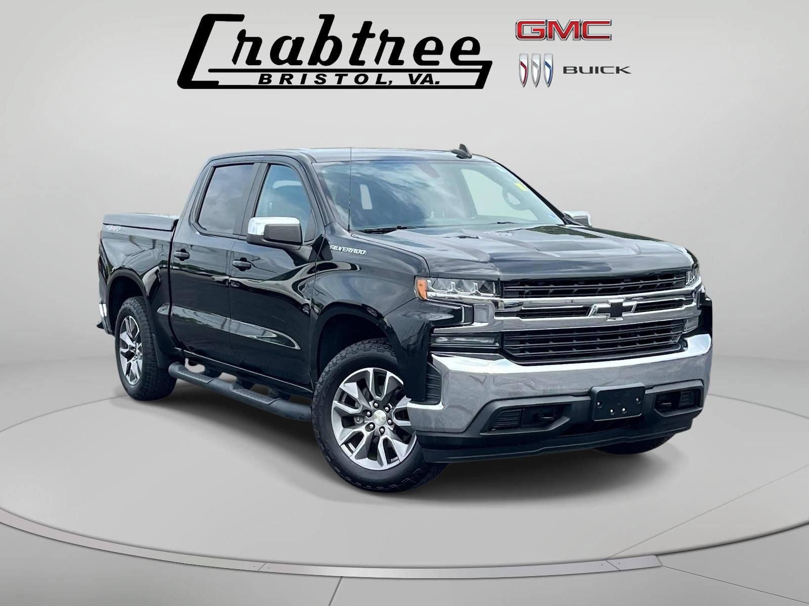 Used 2019 BLACK Chevrolet LT image 1