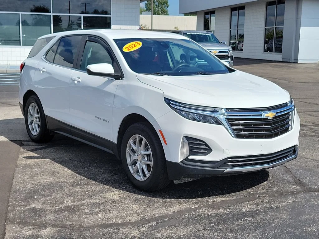 Used 2023 Chevrolet Equinox LT with VIN 3GNAXKEG5PS199557 for sale in Millington, MI