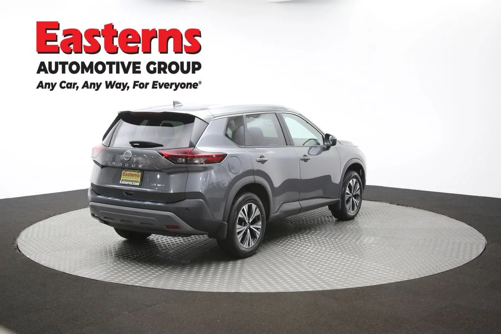 Used 2023 Gray Nissan SV image 41