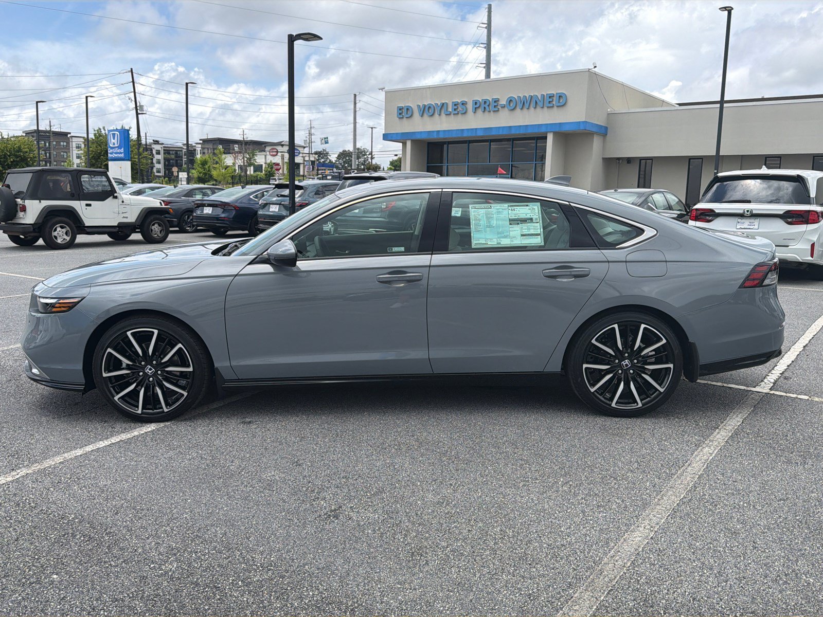 New 2026 Urban Gray Pearl Honda Touring image 4