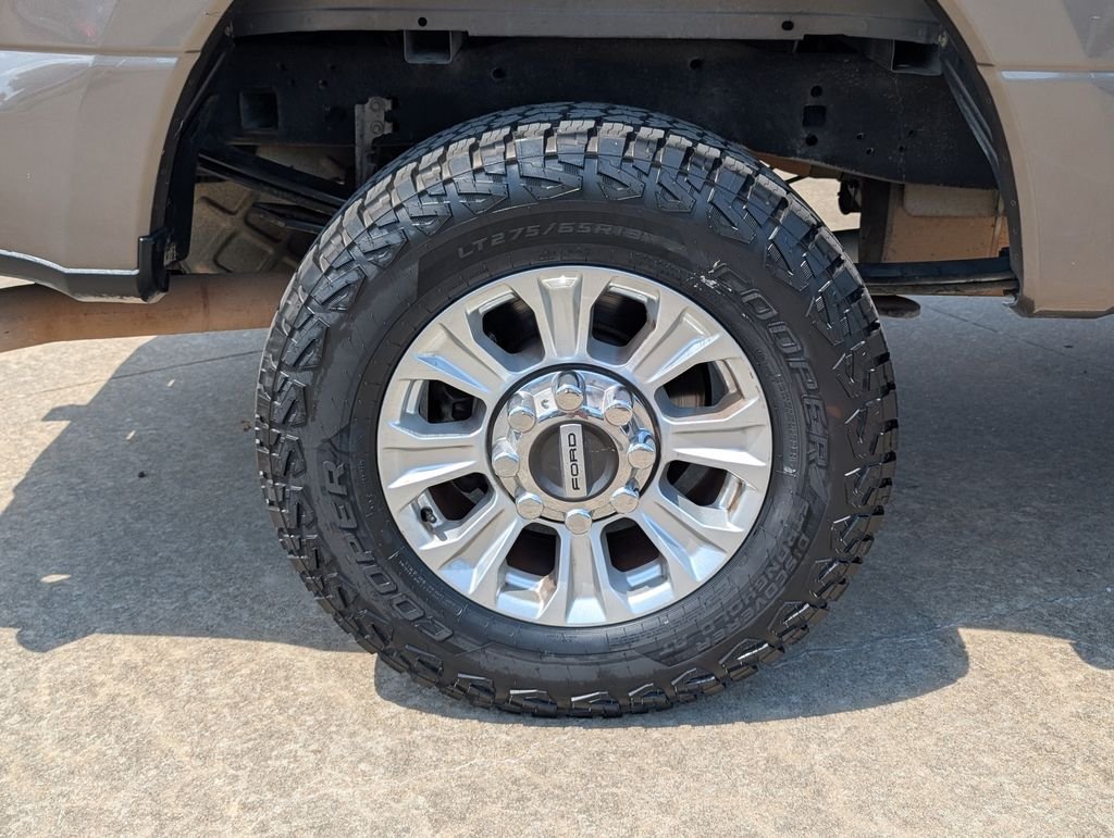 Used 2020 Gray Ford XLT image 6
