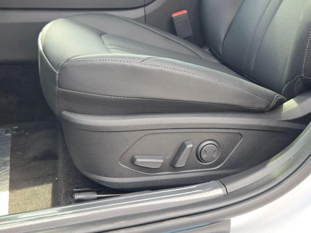 2025 Hyundai Sonata Hybrid Limited - Photo 23