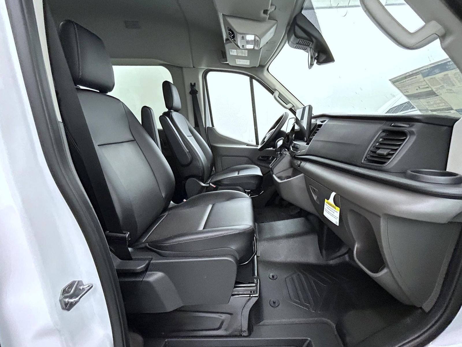 New 2026 Oxford White Ford XL image 15