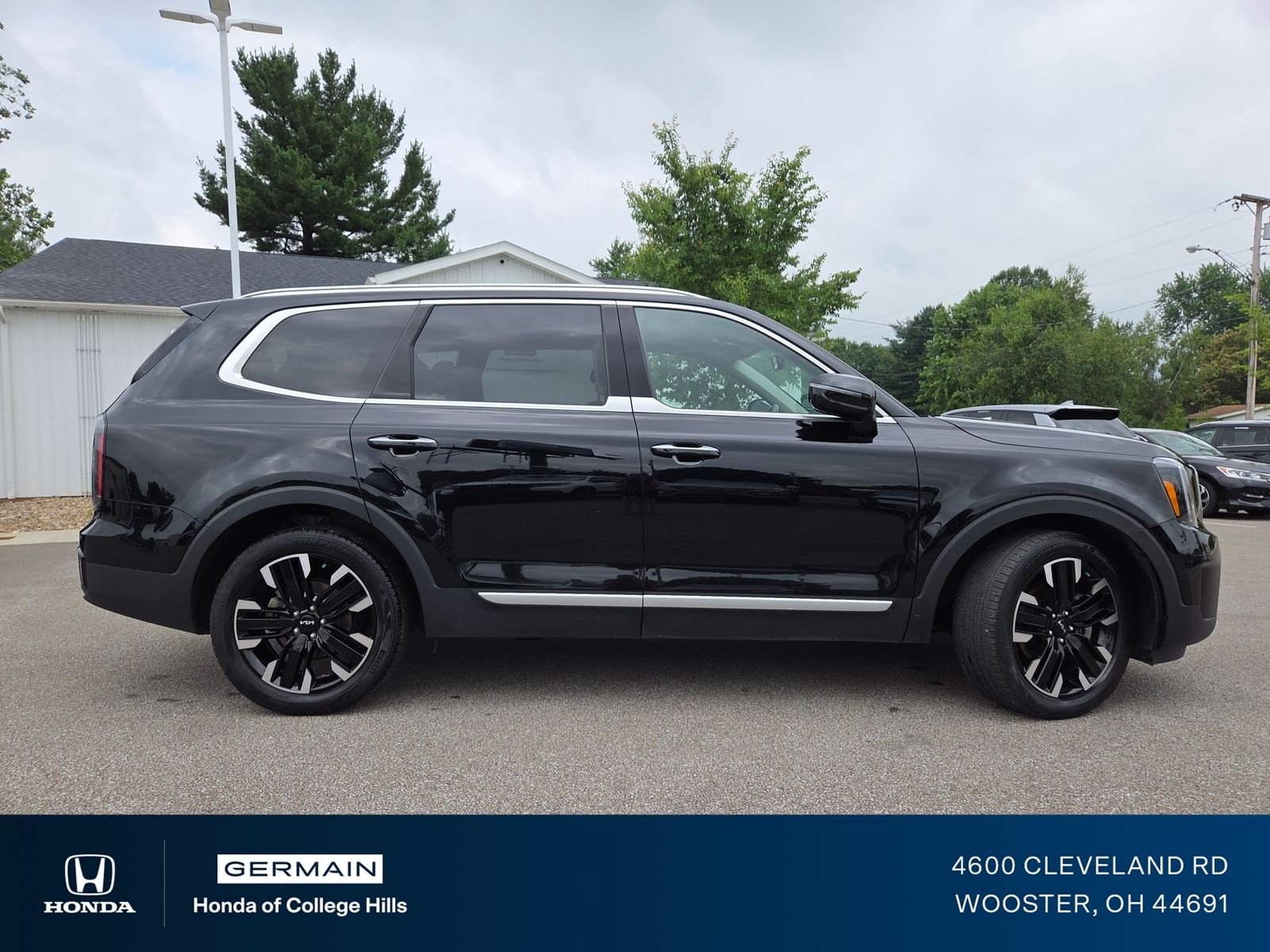 Used 2023 Ebony Black Kia SX image 22