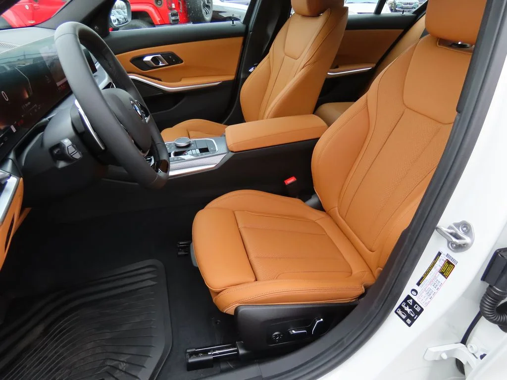 New 2026 White BMW 330i xDrive image 41