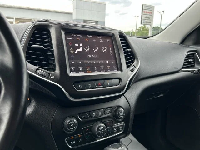 Used 2019 Gray Jeep Trailhawk image 42